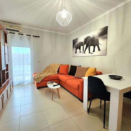 One Bd Flat Near Center With 24H Self Check In Appartement Tirana Buitenkant foto