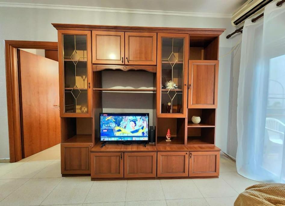 One Bd Flat Near Center With 24H Self Check In Appartement Tirana Buitenkant foto