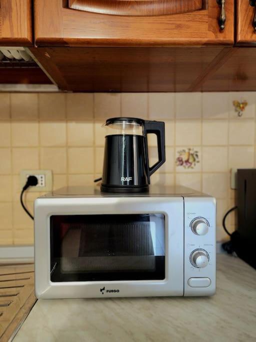 One Bd Flat Near Center With 24H Self Check In Appartement Tirana Buitenkant foto
