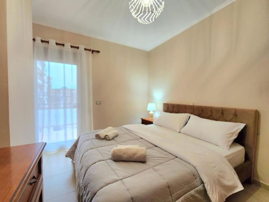 One Bd Flat Near Center With 24H Self Check In Appartement Tirana Buitenkant foto