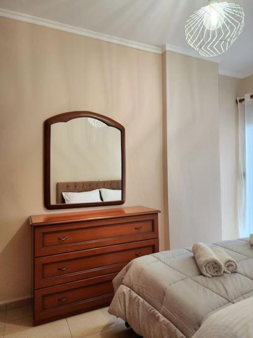 One Bd Flat Near Center With 24H Self Check In Appartement Tirana Buitenkant foto